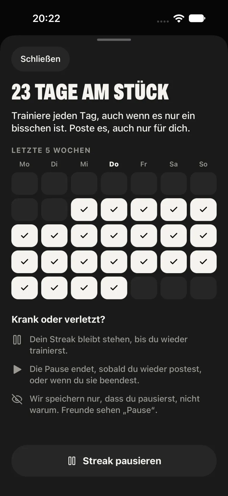 Das Streak-Fenster: 23 Tage am Stück, die letzten fünf Wochen, wie die Pause funktioniert und der Knopf „Streak pausieren“.